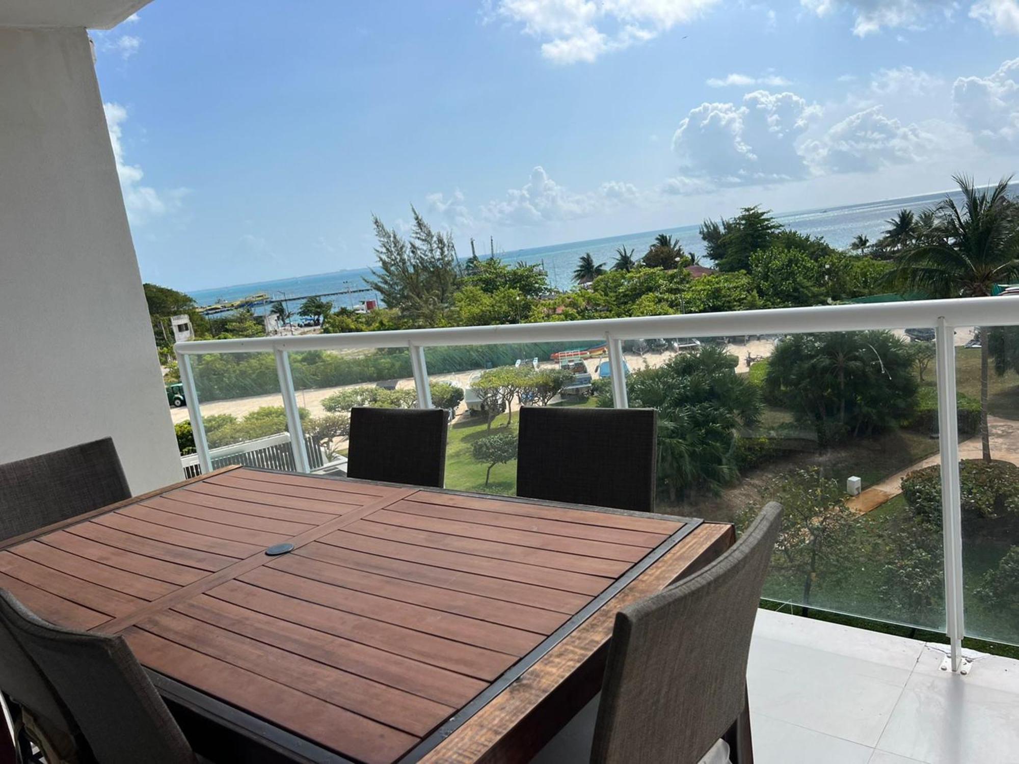 New Beachfront Luxury Apartments Cancún Eksteriør bilde